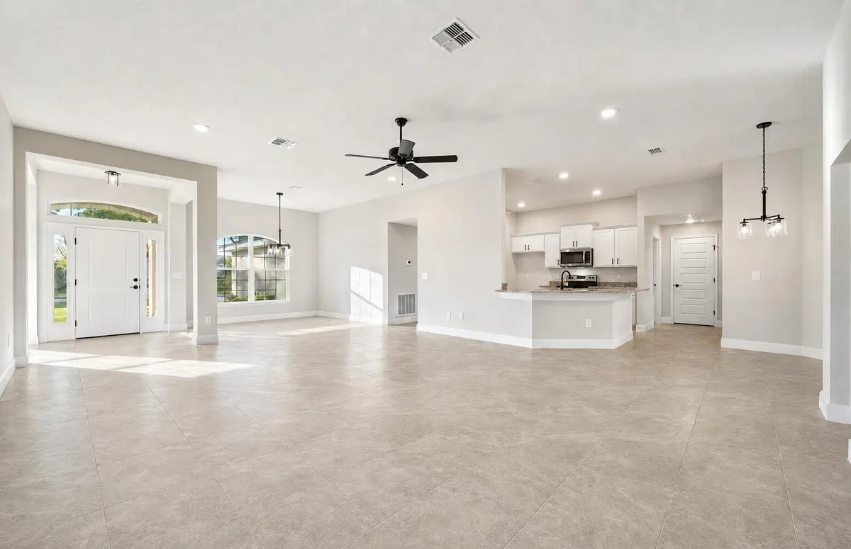 5727DCEB-DE06-412B-B682-317FD72747EA at 372 SW Feldman Avenue, Port St. Lucie