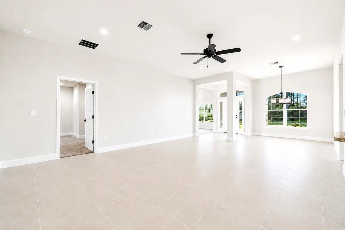 F99C7EF0-F326-4EC3-9437-8DA50DF9D337 at 372 SW Feldman Avenue, Port St. Lucie