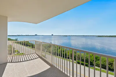 5480 N Ocean Drive B7c, Singer Island – Condominium for sale