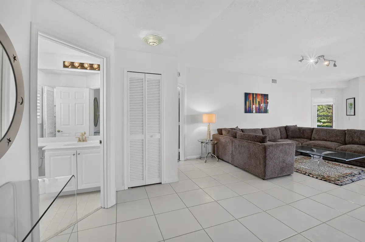 7-web-or-mls-DSC_4163 at 8065 Aberdeen Drive 102, Boynton Beach