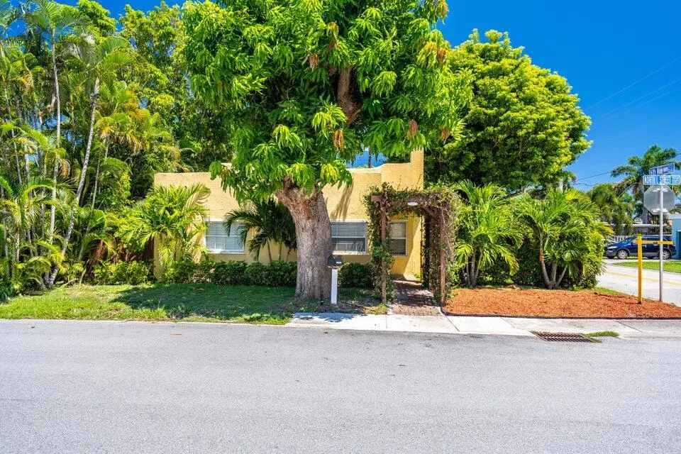 Main House at 1602 N L Street, Lake Worth Beach