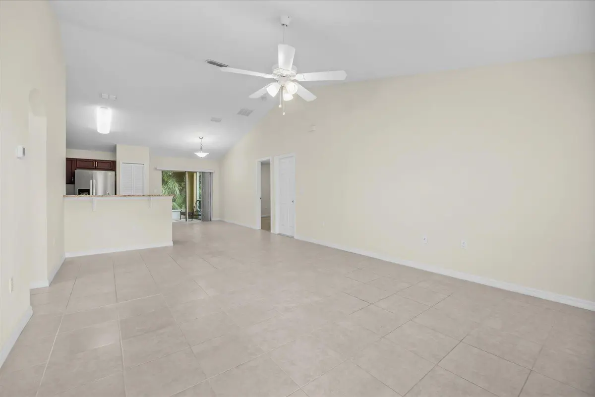 04-98th in-21 at 8736 98TH Court, Vero Beach