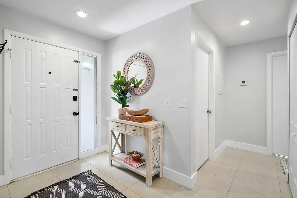Hallway at 13095 BELHAVEN Court 6, Wellington