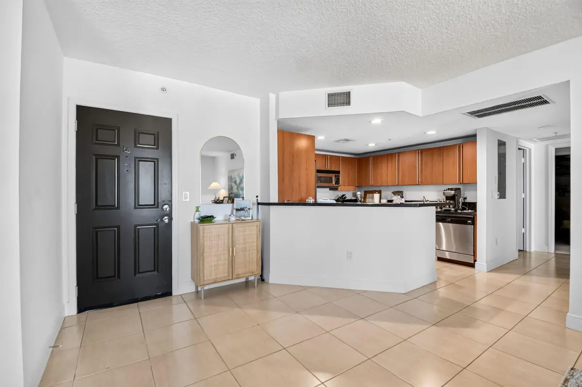 5-web-or-mls-DSC_5682 at 610 Clematis Street 700, West Palm Beach