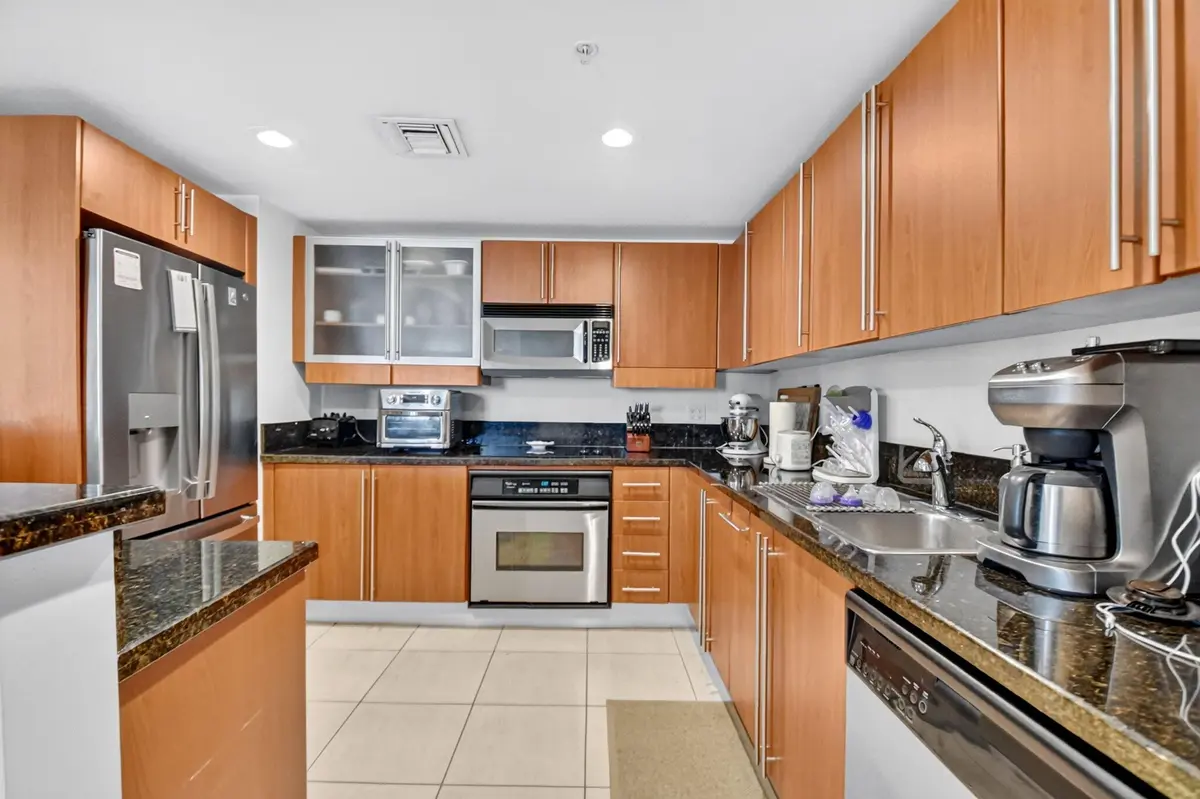 10-web-or-mls-DSC_5707 at 610 Clematis Street 700, West Palm Beach