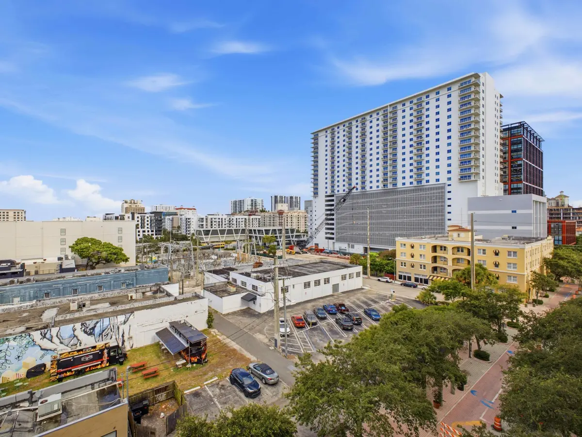 Balcony Ubran View to SE at 610 CLEMATIS Street 614, West Palm Beach