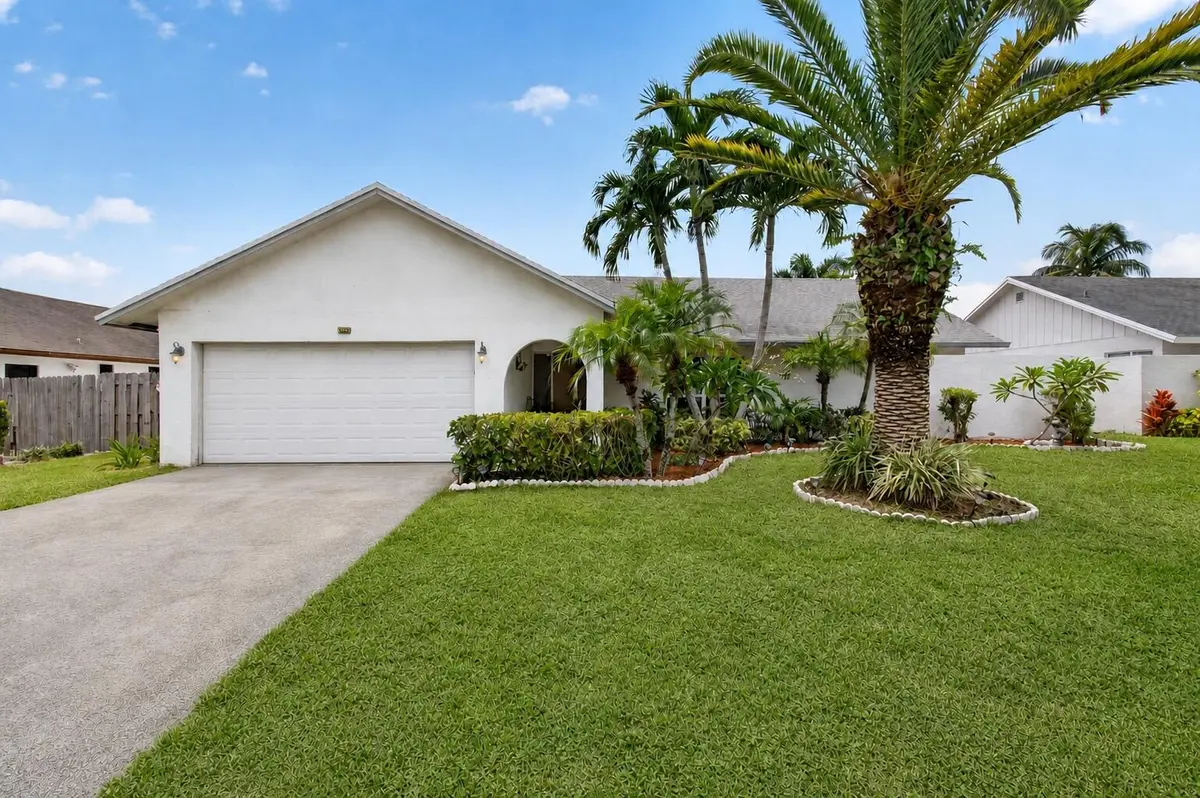 IMG_9924 at 586 NW 45TH Way, Delray Beach