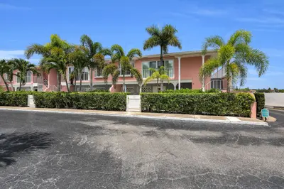 475 Tequesta Drive 16, Tequesta – Condominium for rent