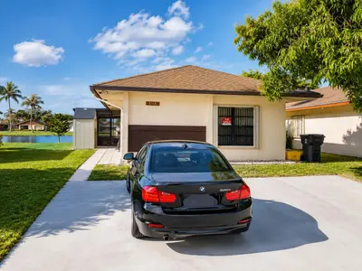 5318 Garden Hills Circle, West Palm Beach – Townhouse for sale