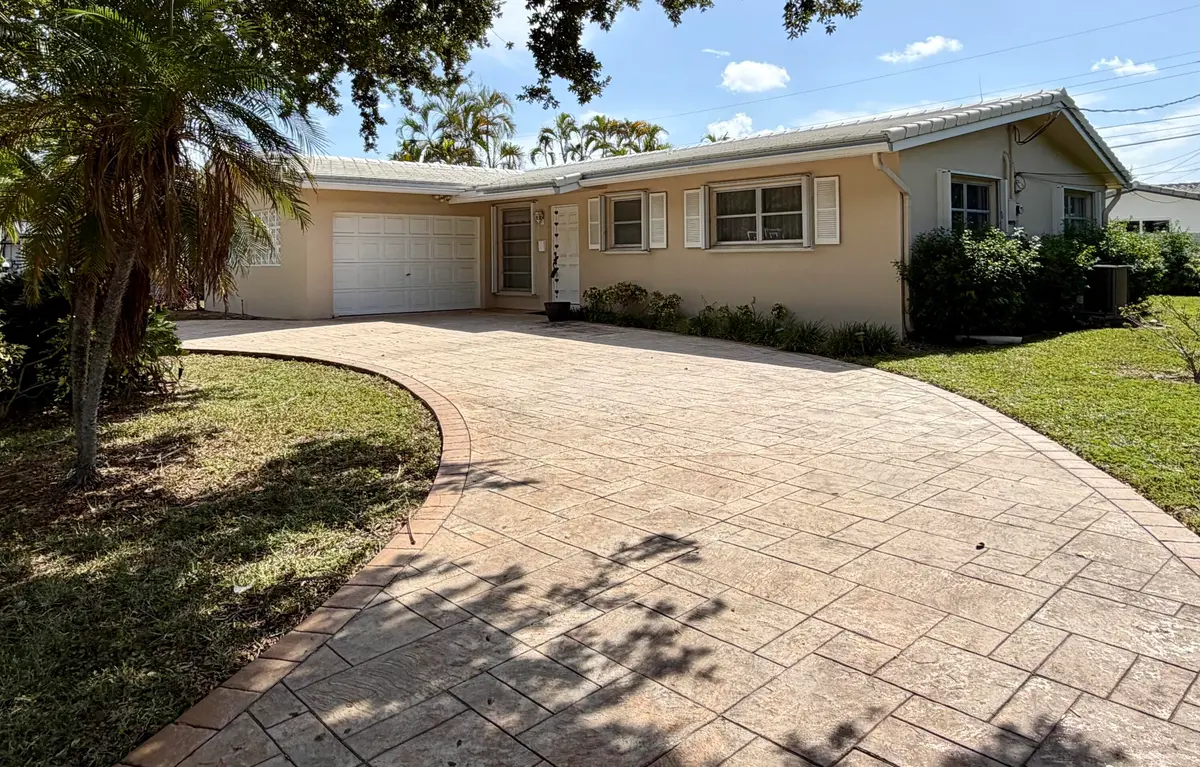 IMG_2795 at 5901 NE 21st Terrace, Fort Lauderdale