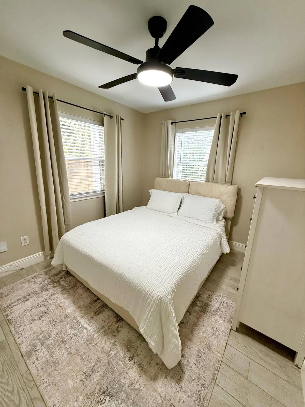 9cabe231-6bf6-4251-864f-fe3fd5ffbcce at 1529 NW 4TH Avenue, Fort Lauderdale