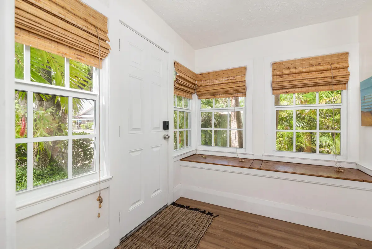 low-5 at 609 PALM Street, West Palm Beach