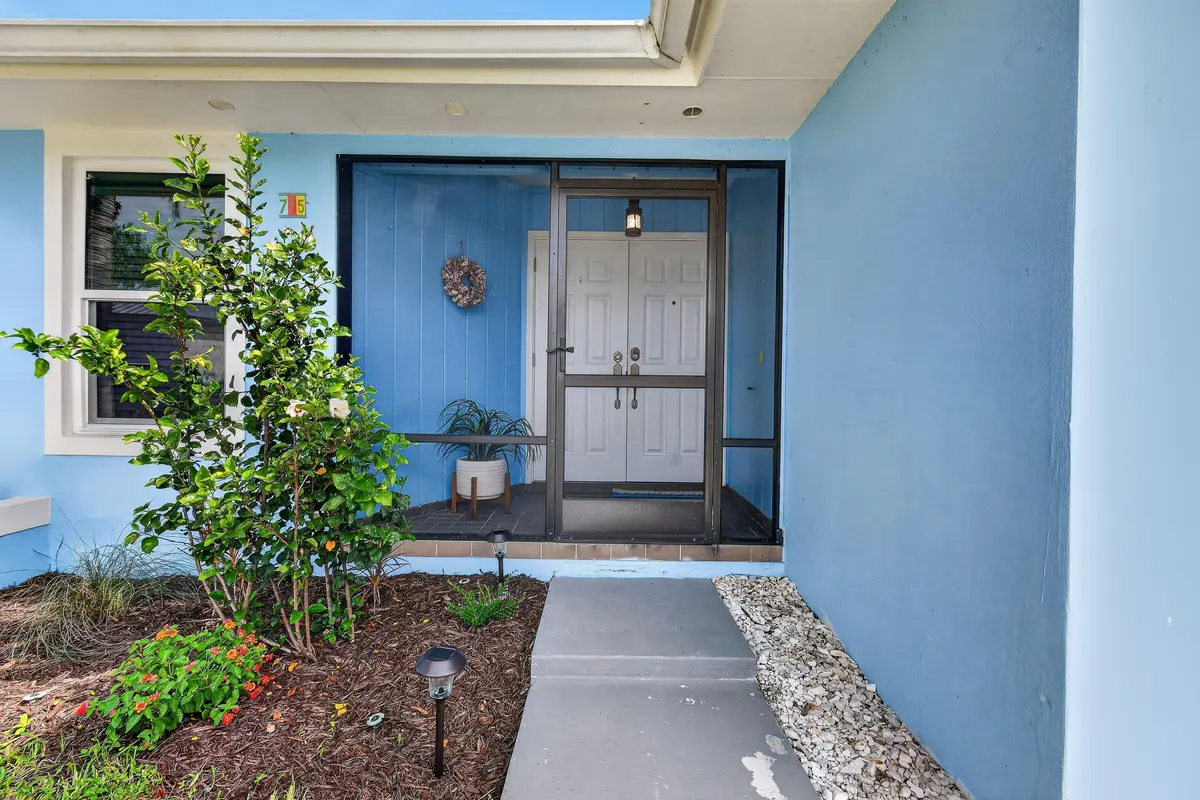 715SWSalernoRd(7) at 715 SW SALERNO Road, Stuart