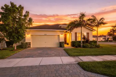 4720 NW Exchange Avenue, Jensen Beach – Single Family Residence for sale