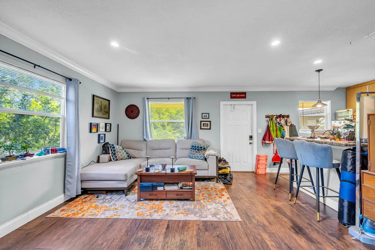 811 NE 14TH PL #10-9 at 811 NE 14th Place, Fort Lauderdale