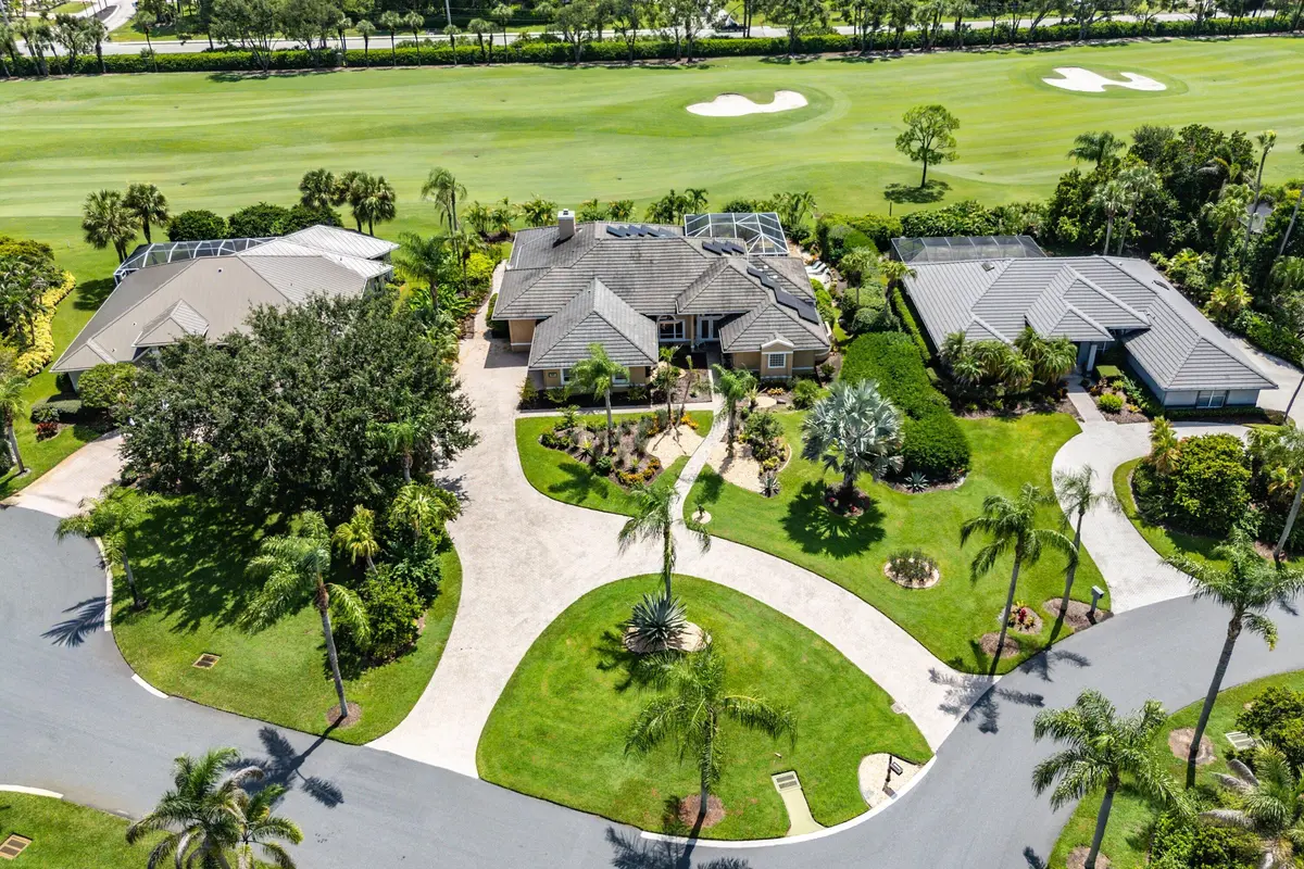 4084 SW Gleneagle Cr. at 4084 SW GLENEAGLE Circle, Palm City