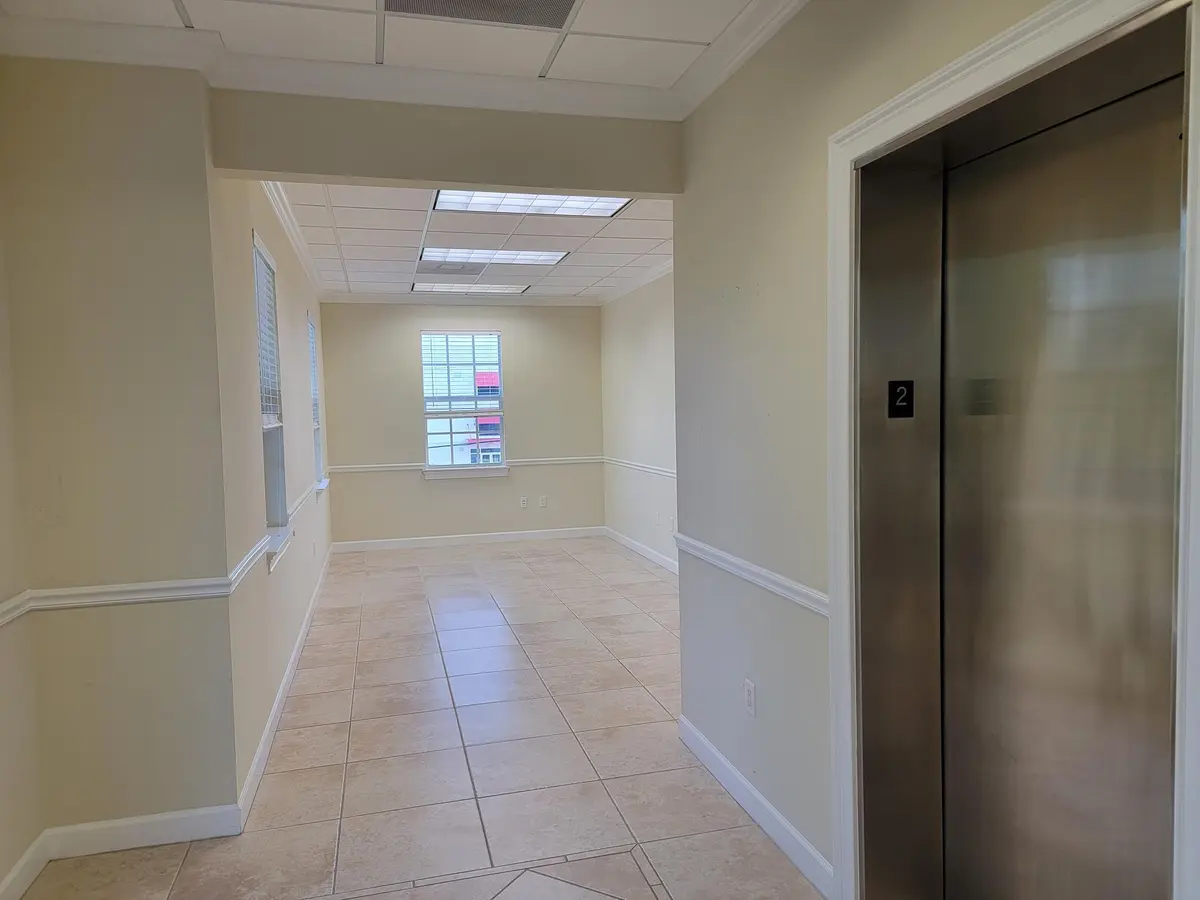 829 18TH C-2, Vero Beach, FL – commercial property photo 7