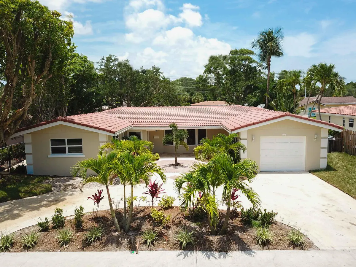 Front Exterior at 709 W Royal Palm Road, Boca Raton