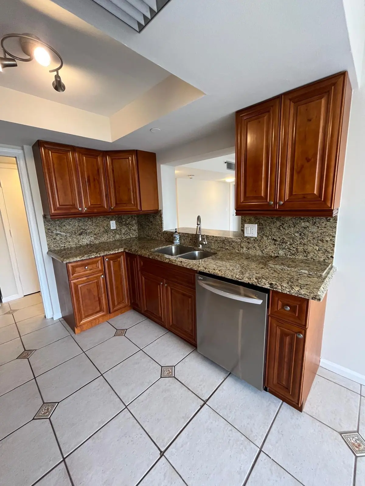 1d5f603d-cb37-4ca1-a9e2-c79bacf9d810 at 3555 S OCEAN Boulevard 411, South Palm Beach