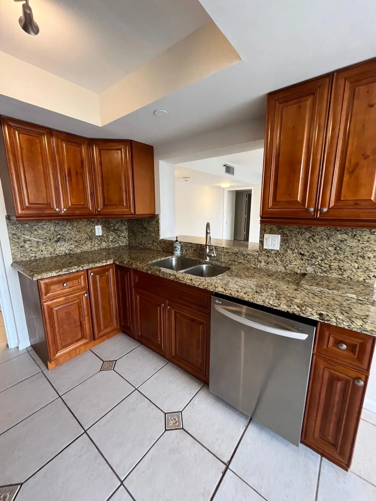 328acf96-44ed-4e11-a888-8fd47707e6ca at 3555 S OCEAN Boulevard 411, South Palm Beach