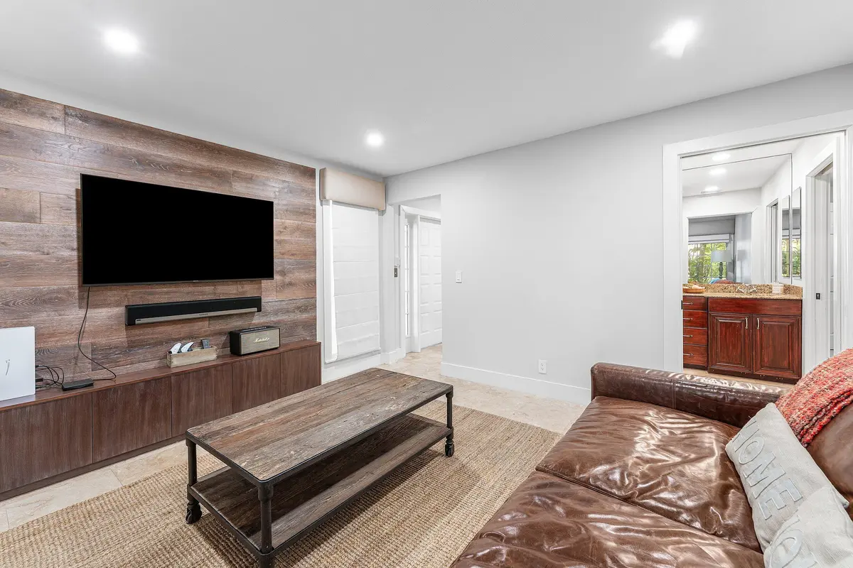 Guest room 1 at 2312 Las Casitas Drive, Wellington
