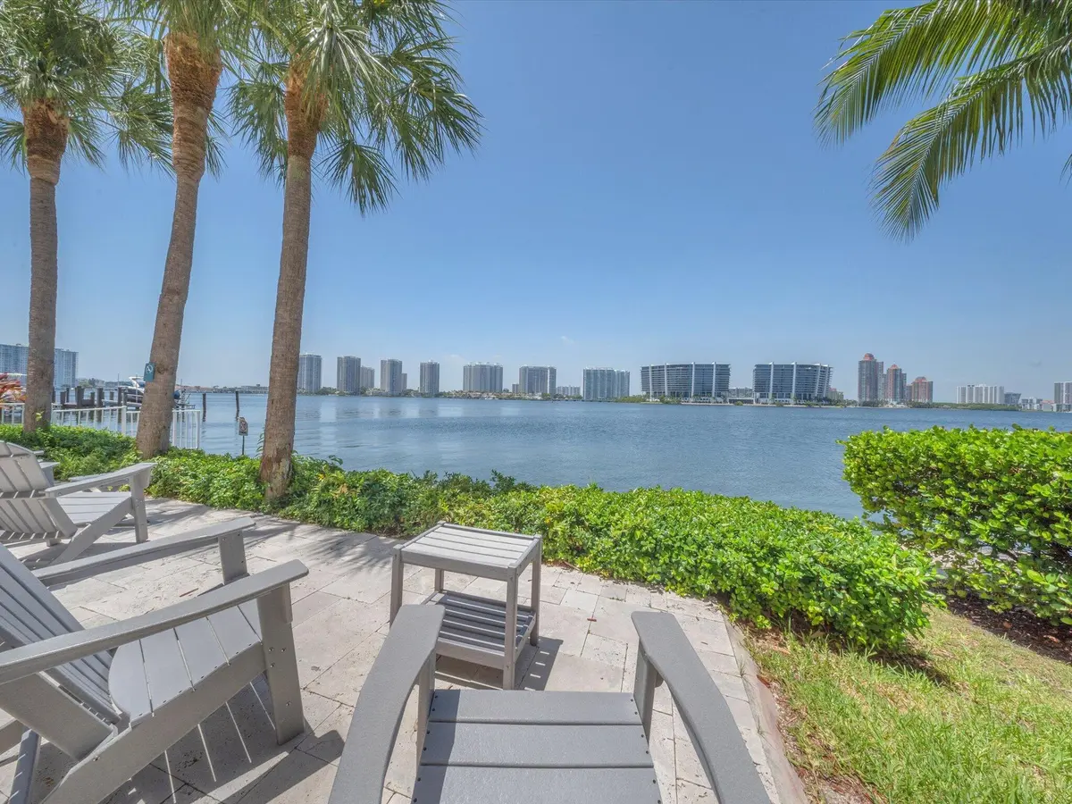 45-DSC5307 at 18100 N Bay Road 707, Sunny Isles Beach