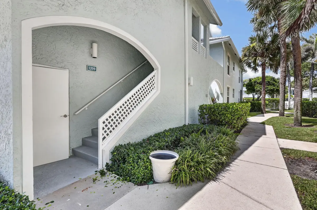 5-web-or-mls-BS1A4868 at 1209 MAINSAIL Circle 1209, Jupiter