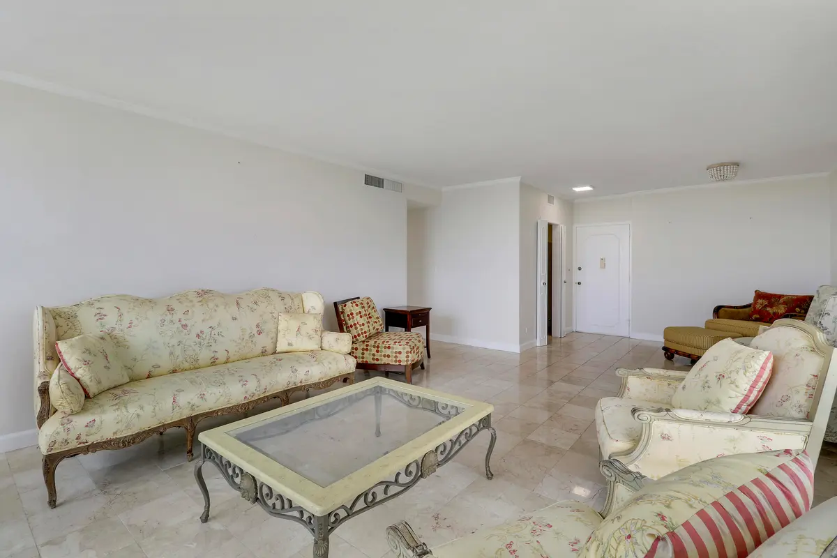 Living Room at 2800 N FLAGLER Drive 815, West Palm Beach
