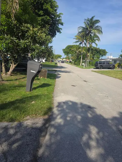 6110 NW 8TH Street, Margate – Single Family Residence for sale