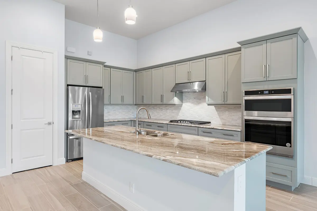Kitchen at 9901 Regency Way, Palm Beach Gardens