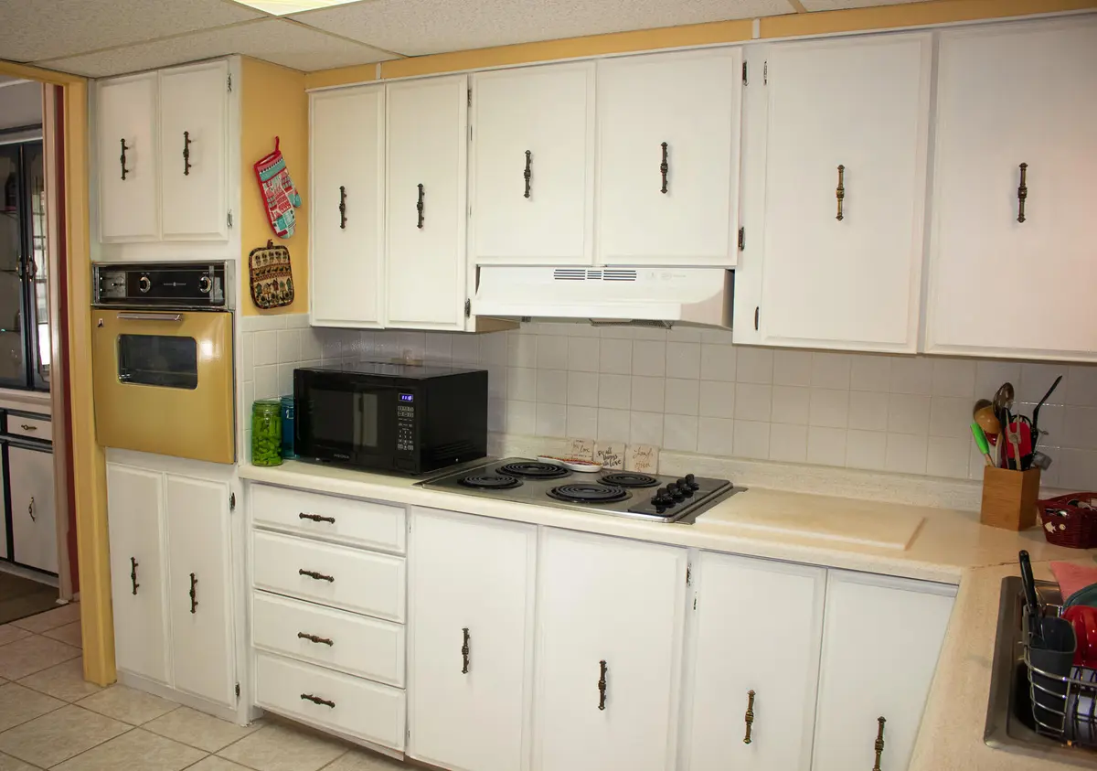 20230501213437098310000000-o at 10550 W State Road 84 173, Davie