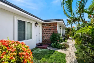 27 NW 14TH Avenue A, Delray Beach – Apartment for rent