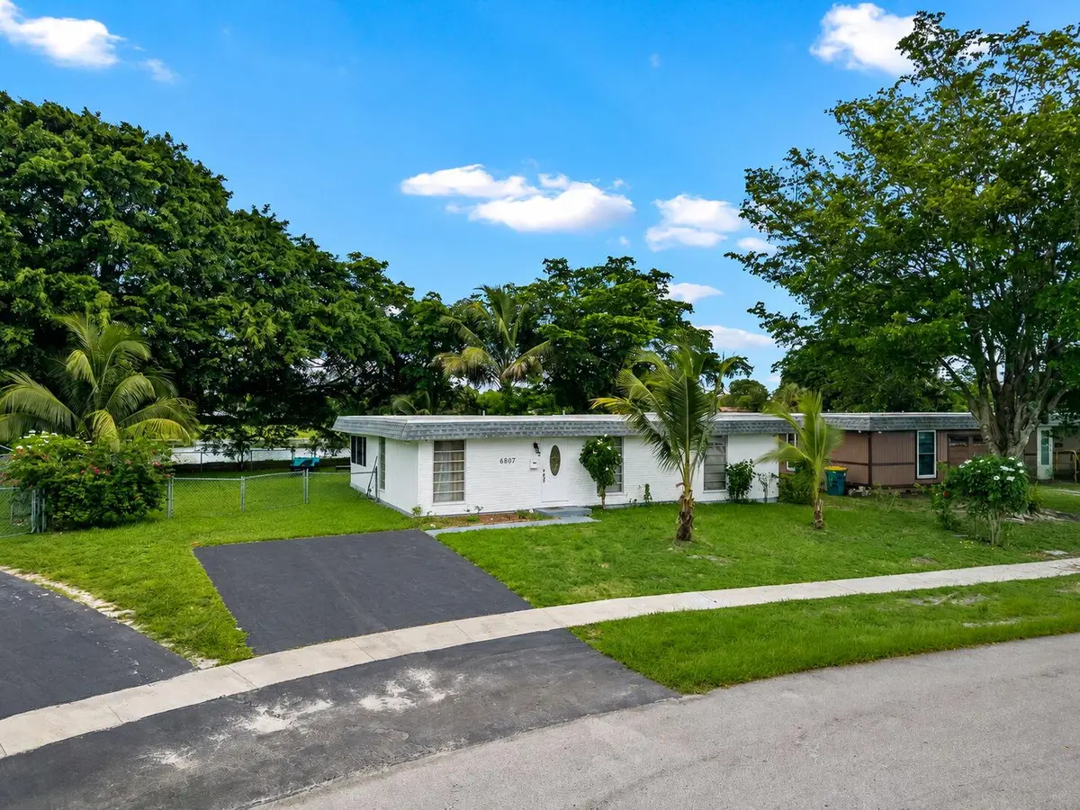 1-web-or-mls-Front 2 at 6807 NW 80TH Court, Tamarac