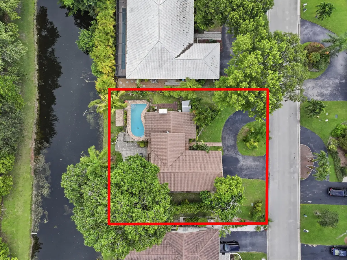 85_dji_20260825162822_0019_d_line at 1348 NW 113TH Terrace, Coral Springs