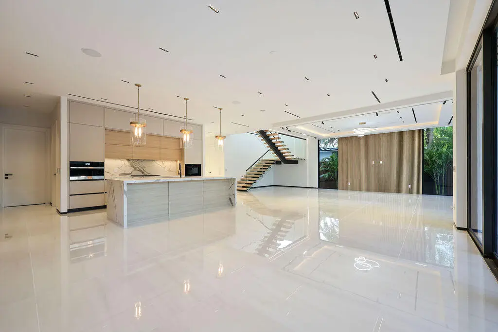 DI8A7497 at 728 NE 17th Terrace, Fort Lauderdale
