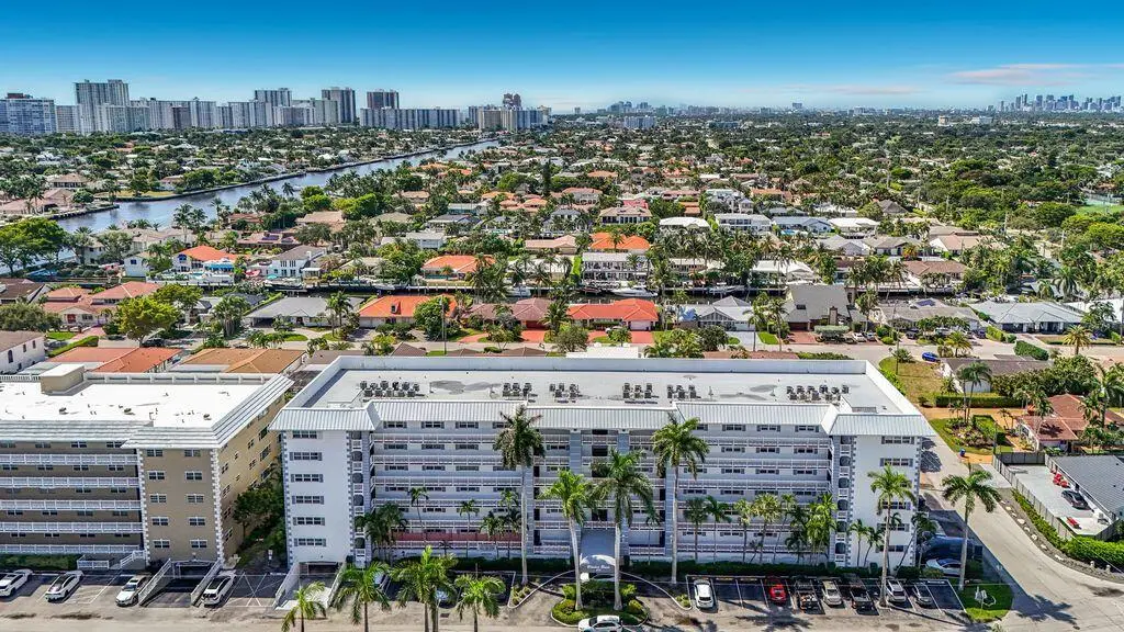 jay1 at 3050 NE 47TH Court 507, Fort Lauderdale