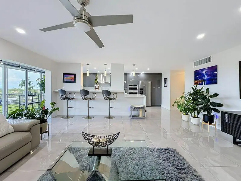 jay33 at 3050 NE 47TH Court 507, Fort Lauderdale