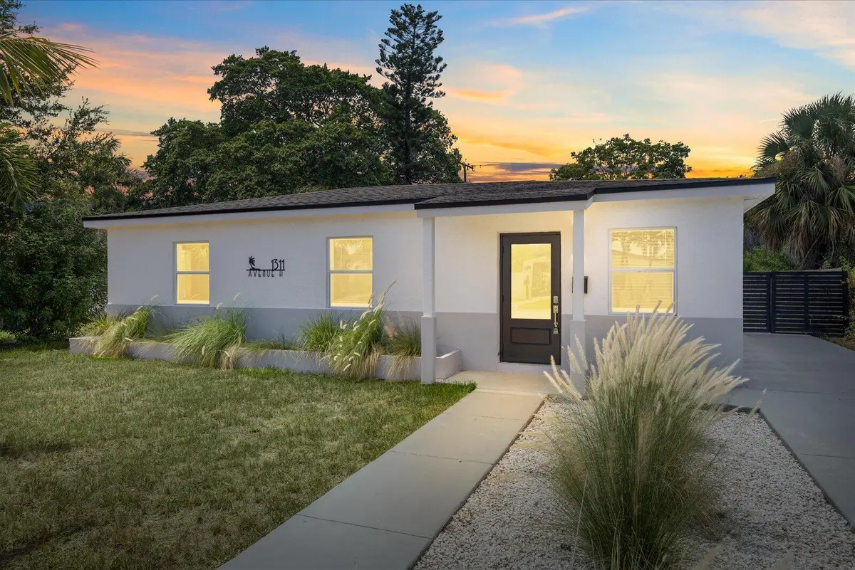 02-av in-27 at 1311 AVENUE H, Riviera Beach
