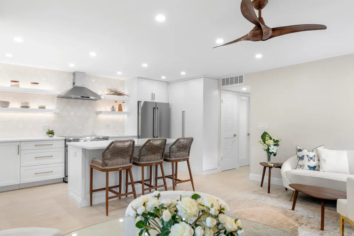 Great Room at 2871 N OCEAN Boulevard C123, Boca Raton