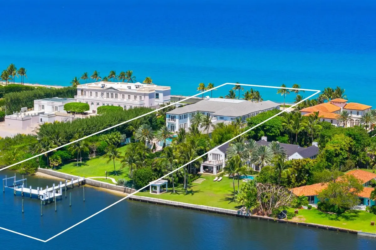 Aerial at 1616 S Ocean Boulevard, Palm Beach