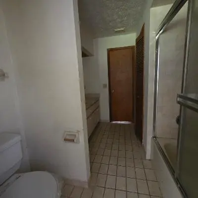 main bath at 349 SW DE GOUVEA Terrace, Port St. Lucie