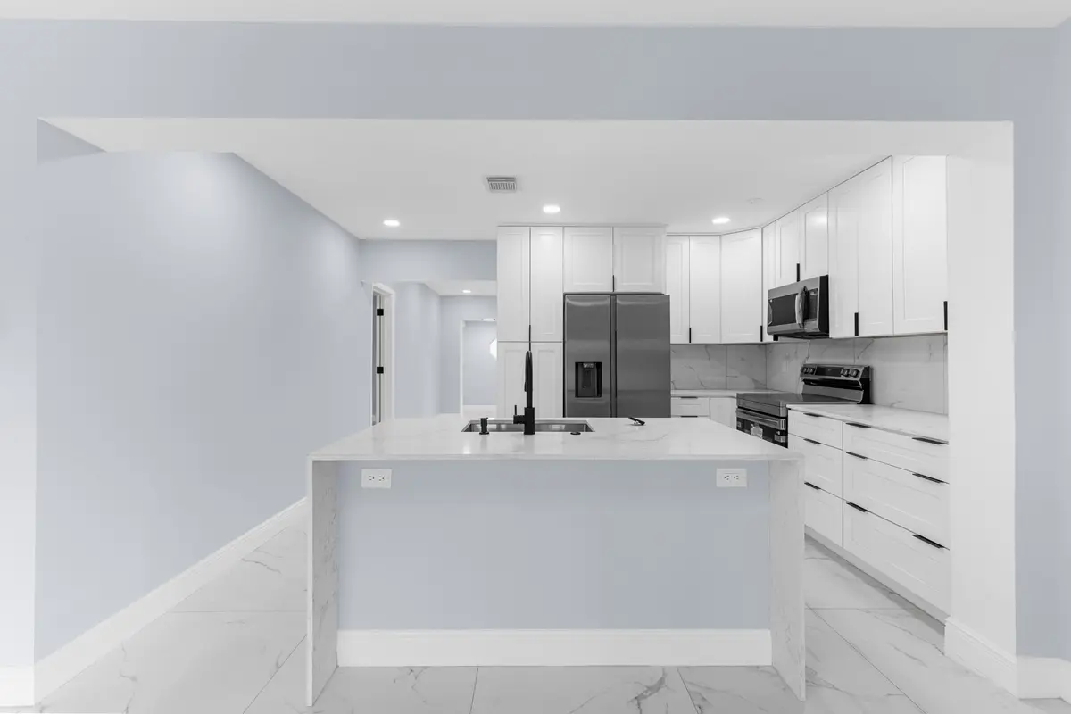 R6II5547 at 1772 NW 38th Street, Oakland Park