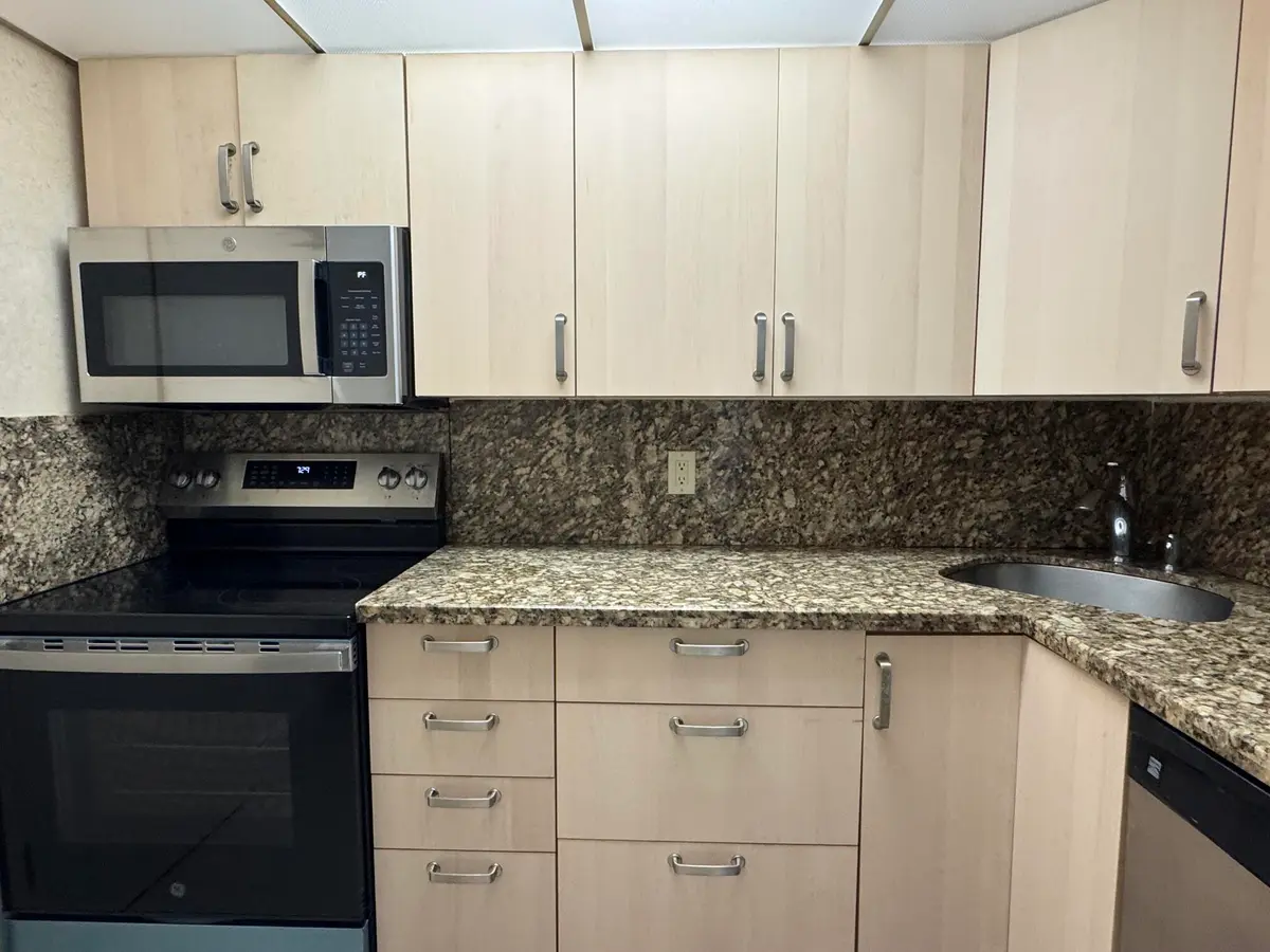 JH 307 kitchen3 at 305 N POMPANO BEACH Boulevard 307, Pompano Beach