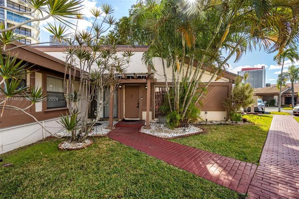 Front401LeslieDr at 401 Leslie Drive, Hallandale Beach