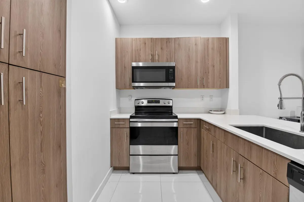 kitchen at 1030 CRYSTAL Way 103, Delray Beach