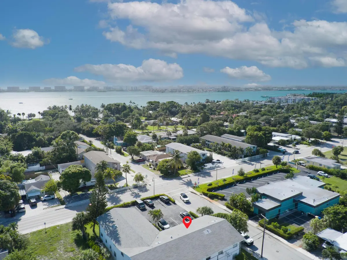 Photo 2 at 1127 S FEDERAL Highway 103, Lake Worth Beach
