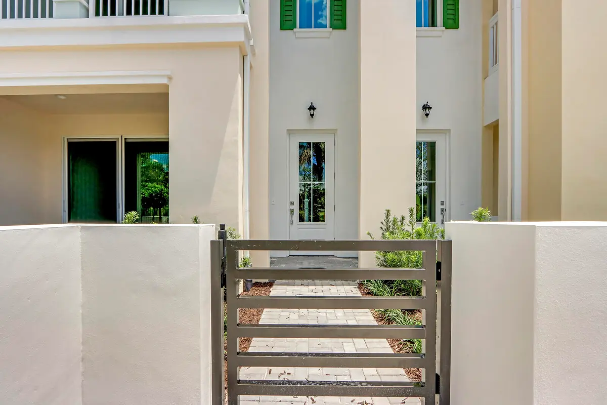 12556 Gross Pointe Drive at 12556 Gross Pointe Drive, Palm Beach Gardens
