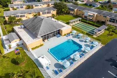 108 NE 20TH Avenue 201, Boynton Beach – Condominium for sale