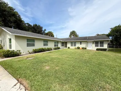 8748 Sunset Drive, Palm Beach Gardens – Villa for rent