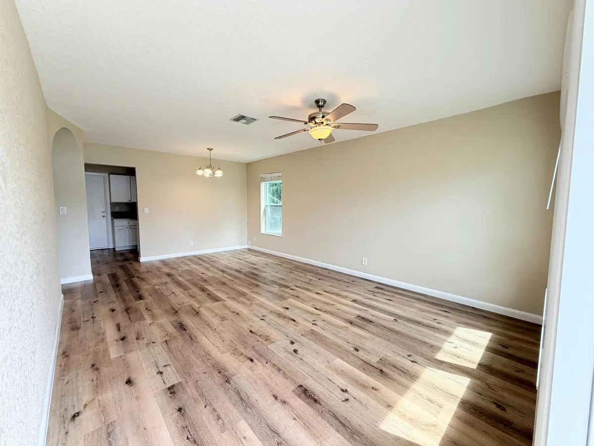 WhatsApp Image 2026-08-25 at 17.13.09 at 8748 Sunset Drive, Palm Beach Gardens